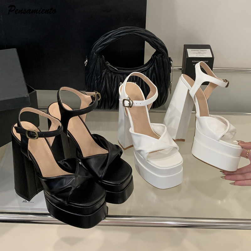 Wedge Heeled Sneaker - نجمة نمط موضة منصة مزدوجة أسافين