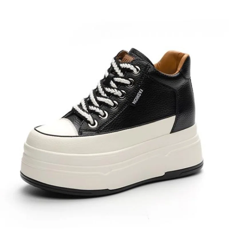 Wedge Heeled Sneaker - 9 سنتيمتر جلد البقر المدبوغ جلد