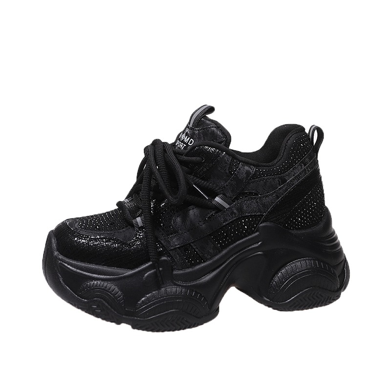 Wedge Heeled Sneaker - أحذية رياضية نسائية جديدة لربيع 2026،