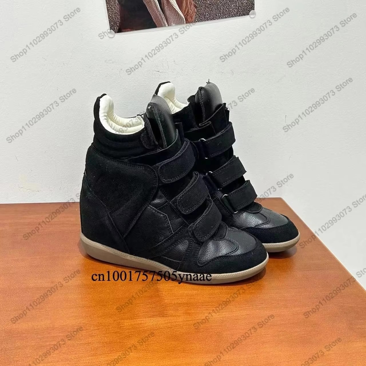 Wedge Heeled Sneaker - أحذية رياضية نسائية بكعب خفي وعالي،
