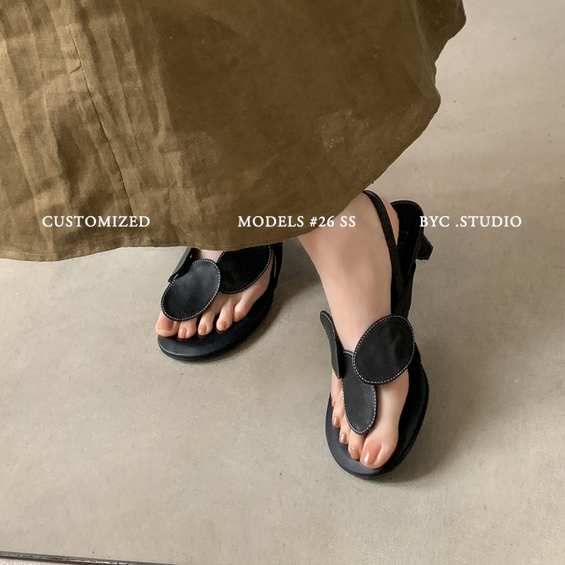 صنادل نسائية جديدة لصيف 2026 م - مراجعة Women'S Shoes Naturalizer وسعره