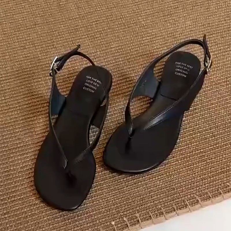 صنادل نسائية بكعب عالٍ بتصميم  - مراجعة Wedge Heeled Sneaker وسعره