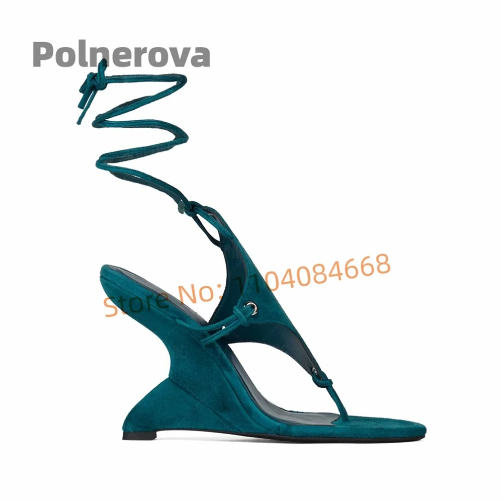 صنادل مثيرة من جلد الغزال البن - مراجعة Wedge Heeled Sneaker وسعره
