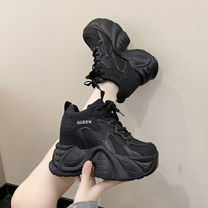أحذية رياضية مكتنزة مع الكعب ا - مراجعة Wedge Heeled Sneaker وسعره