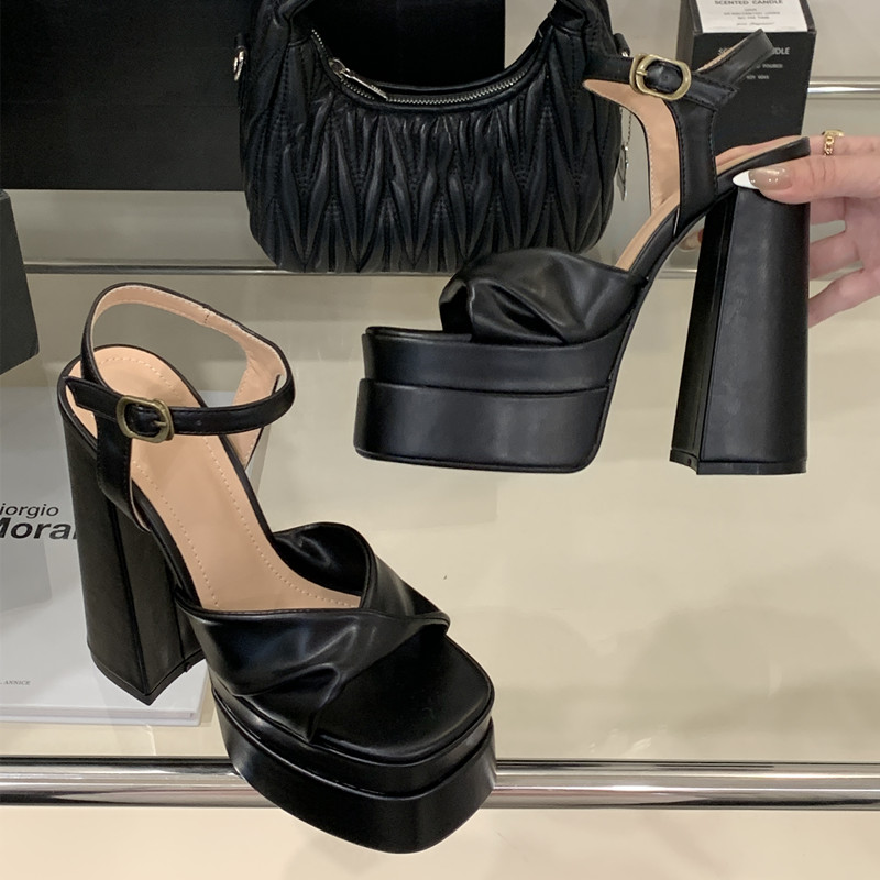 نجمة نمط موضة منصة مزدوجة أساف - مراجعة Wedge Heeled Sneaker وسعره