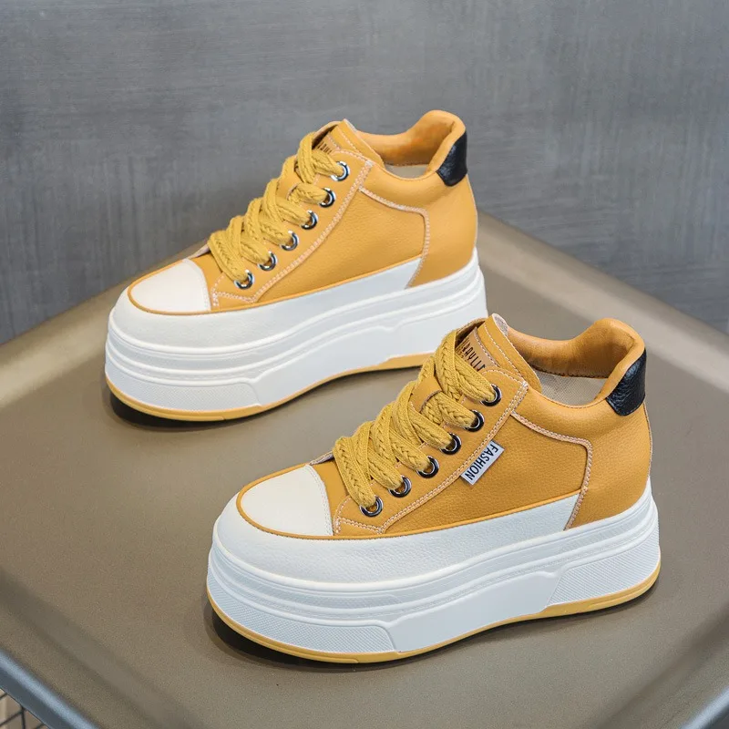9 سنتيمتر جلد البقر المدبوغ جل - مراجعة Wedge Heeled Sneaker وسعره