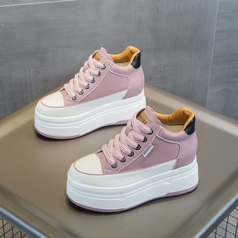 9 سنتيمتر جلد البقر المدبوغ جل - مراجعة Wedge Heeled Sneaker وسعره